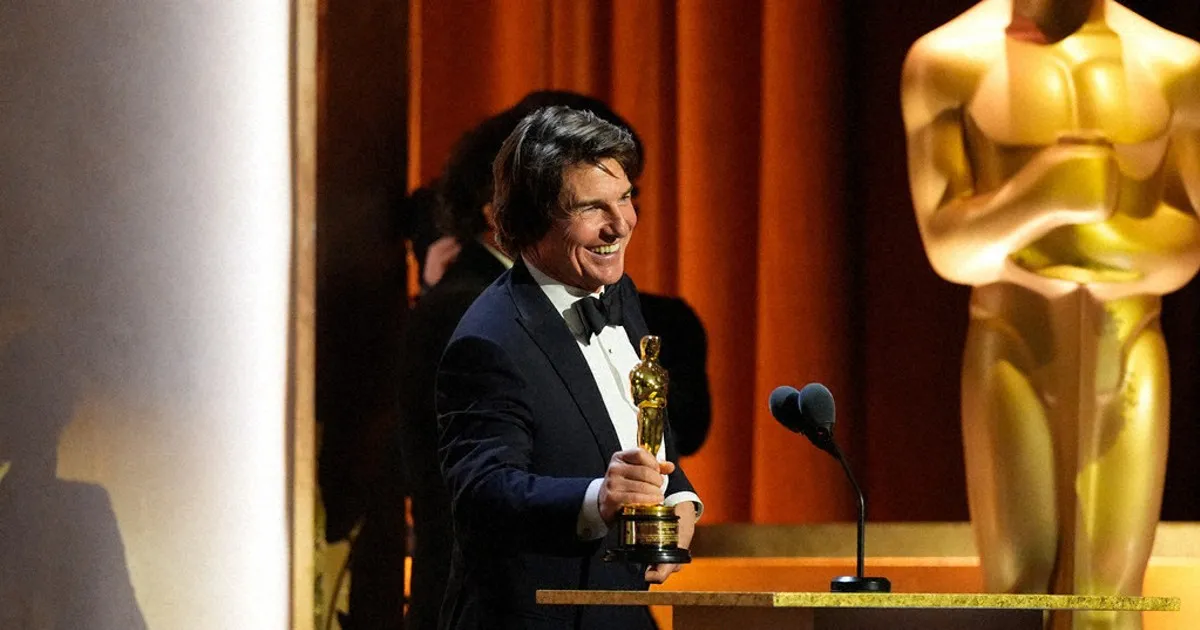 Tom Cruise finally gets his Oscar moment with lifetime achievement trophy at Governors Awards - The Mainichi