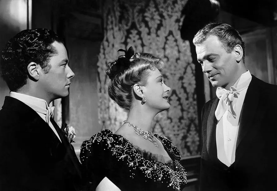 Amazon.com: The Magnificent Ambersons (The Criterion Collection) [DVD] :  Joseph Cotten, Tim Holt, Agnes Moorehead, Orson Welles: Movies & TV