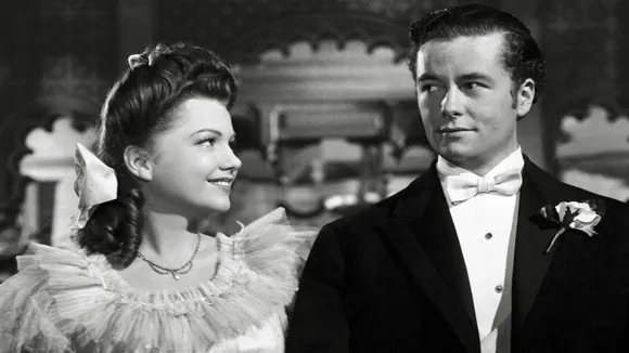 The White Lotus (16)